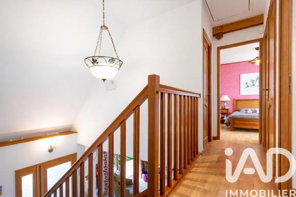 Maison à vendre 6 pièces 163 m² Thoiry