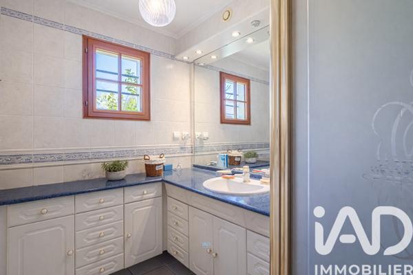 Maison à vendre 6 pièces 163 m² Thoiry