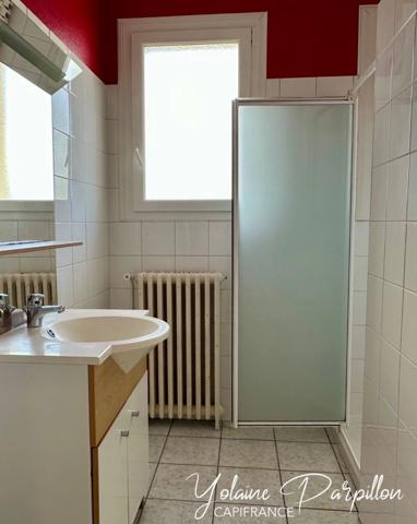 Maison à vendre avec 2 logements loués, LES ESSARTS EN BOCAGE (85)