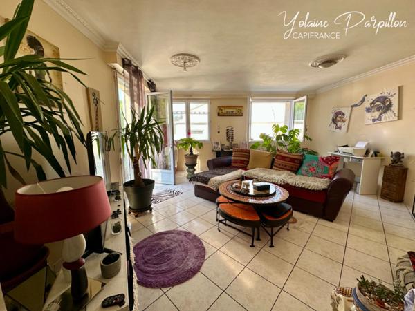 Maison à vendre avec 2 logements loués, LES ESSARTS EN BOCAGE (85)