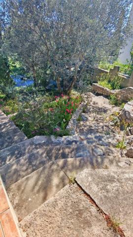 Maison 4 pièces à vendre à POUSSAN sur 3000 m2 de terrain - Hérault - 34