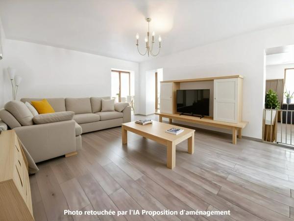 Maison mitoyenne rénovée avec combles aménageables – Quartier de la Liberté, Aix-les-Bains
