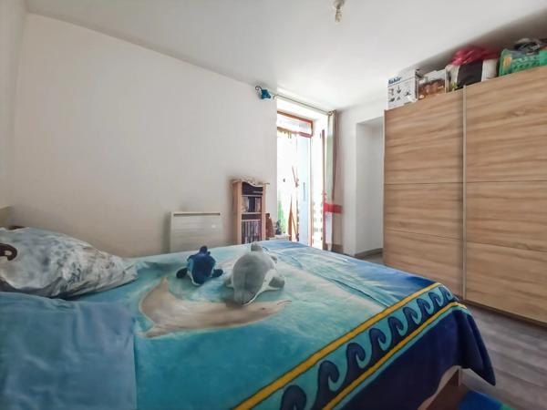 Maison mitoyenne rénovée avec combles aménageables – Quartier de la Liberté, Aix-les-Bains