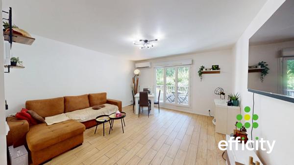 Appartement
         4 pièces
        - 80 m² 239 000 € *