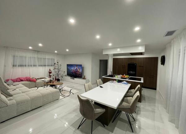 Maison à vendre    4 pièces • 139 m2 Saint-Sever