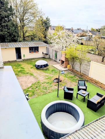 Maison familiale 5 chambres avec jardin – centre-ville de La Flèche Sainte Colombe