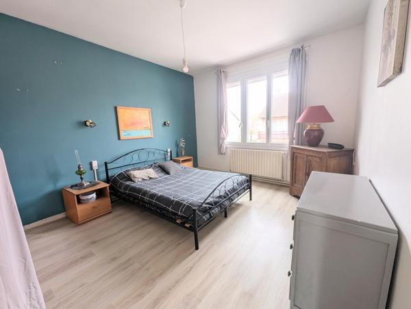 Maison familiale 5 chambres avec jardin – centre-ville de La Flèche Sainte Colombe