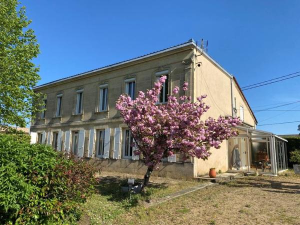SAINT-SAVIN MAISON DE MAÎTRE Saint-Savin (33920)