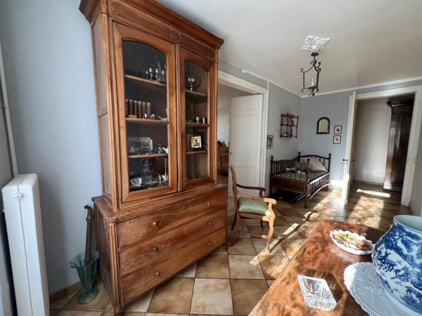 SAINT-SAVIN MAISON DE MAÎTRE Saint-Savin (33920)