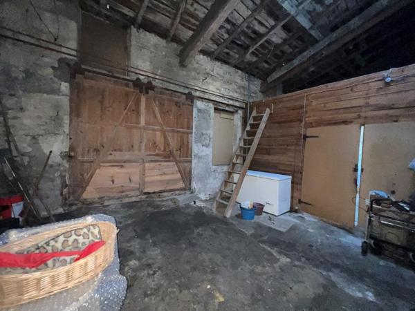 SAINT-SAVIN MAISON DE MAÎTRE Saint-Savin (33920)