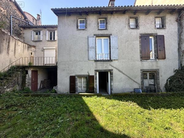 Immeuble à vendre à Saint-Flour dans le Cantal (15100), ref : 15046-52