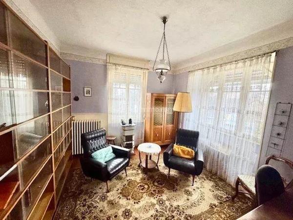 Vente                                                      Maison
                        
                     6 pièces                      150 m2                     à Wintzenheim
