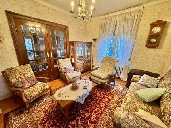 Vente                                                      Maison
                        
                     6 pièces                      150 m2                     à Wintzenheim