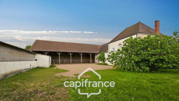 A vendre Maison en pierre de 9 pièces 180 m² avec dépendances de 880 m² sur terrain de 3692 m² (71100)