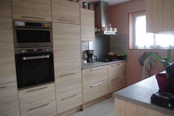 Maison  4 pièce(s) 3 chambres sous-sol 62 m2  Saint Lubin des Joncherets au prix 176 800 HAI