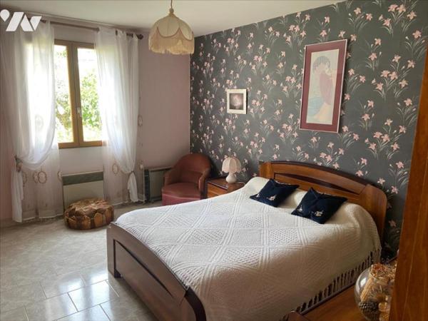 Maison rare à Bramans – 2 appartements F3 avec terrain et garage attenants.