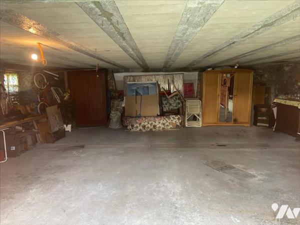 Maison rare à Bramans – 2 appartements F3 avec terrain et garage attenants.