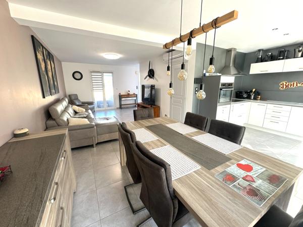 BEAUVOISIN – Maison 94 m² – 3 chambres – Piscine au sel – Garage
