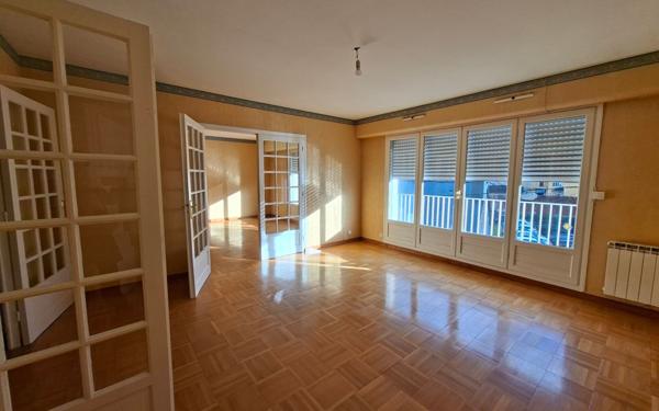 Appartement à louer    2 pièces •  Carhaix-Plouguer