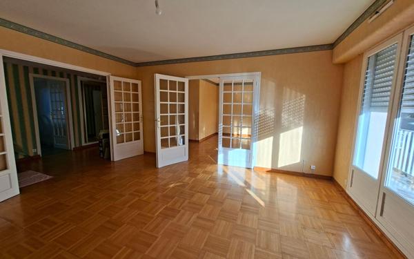 Appartement à louer    2 pièces •  Carhaix-Plouguer