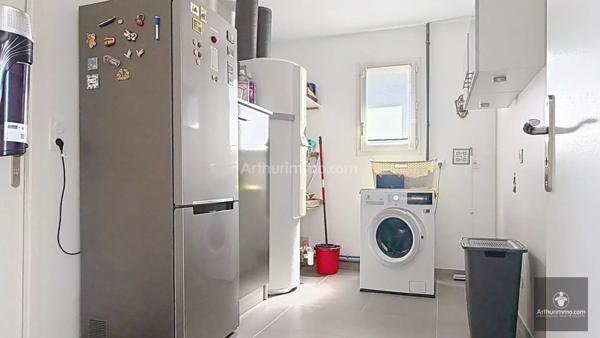 Vente                                                      Maison
                        
                     5 pièces                      122 m2                     à Villerest