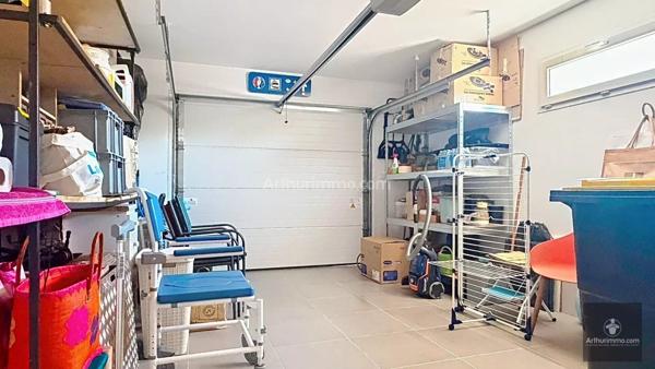 Vente                                                      Maison
                        
                     5 pièces                      122 m2                     à Villerest