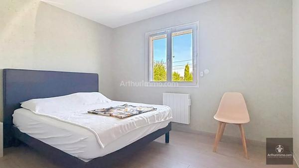 Vente                                                      Maison
                        
                     5 pièces                      122 m2                     à Villerest