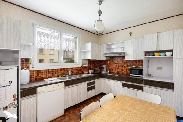 Maison à vendre 265 500 € Guilers 7 p 135 m² DPE F