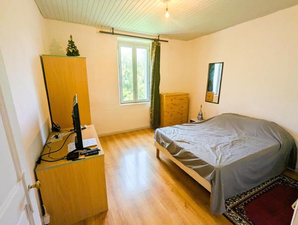 Maison au fil de l'eau entre Fontaine de Vaucluse et Saumane De Vaucluse