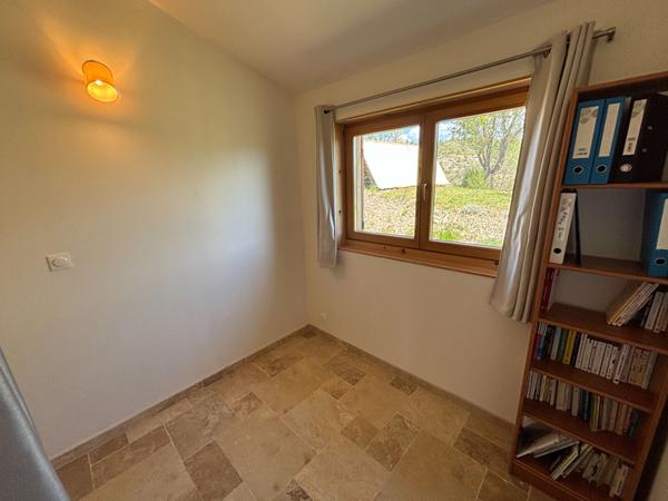 Maison Sisteron 4 pièce(s) de 110m2 plus dépendances