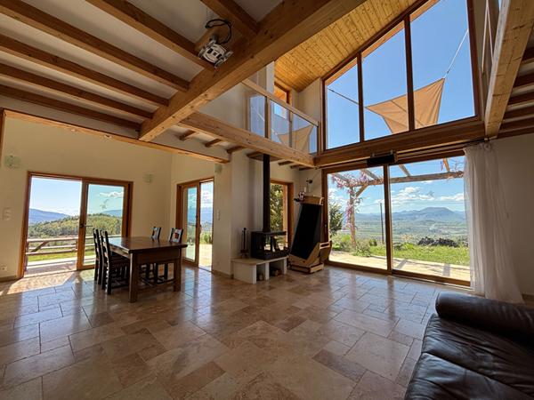 Maison Sisteron 4 pièce(s) de 110m2 plus dépendances