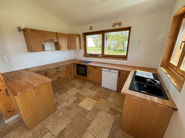 Maison Sisteron 4 pièce(s) de 110m2 plus dépendances