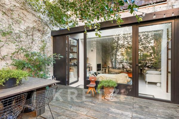 Paris XIV - Maison de ville avec extérieurs