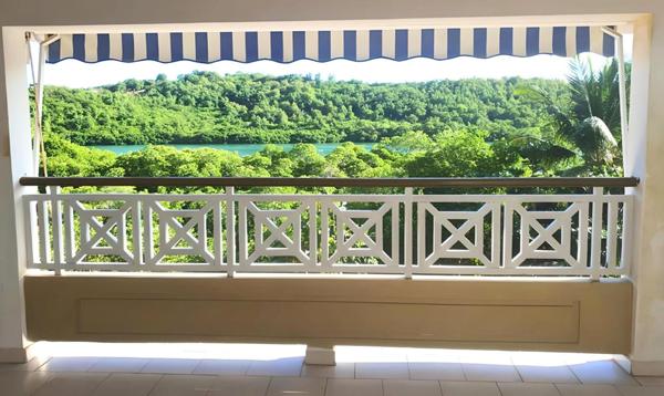 IMMEUBLE DE RAPPORT F 22 AU VAUCLIN ACCES DIRECT MER - PONTON PRIVE