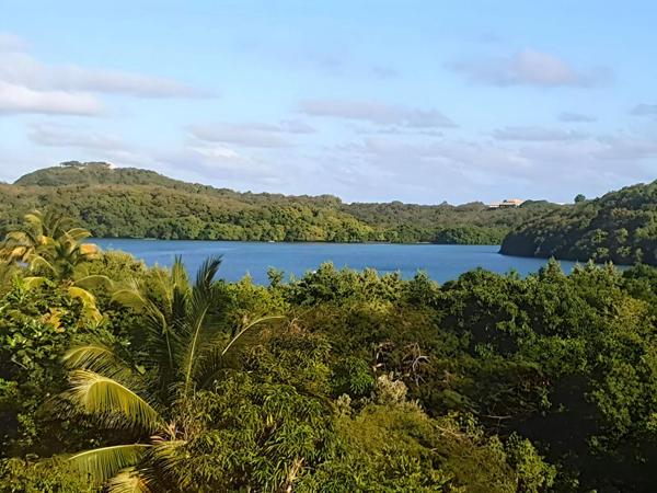 IMMEUBLE DE RAPPORT F 22 AU VAUCLIN ACCES DIRECT MER - PONTON PRIVE