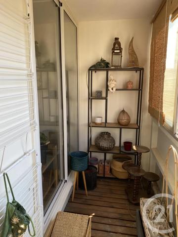 Appartement T2 à vendre  2 pièces - 49 m 2   VILLEURBANNE  - 69