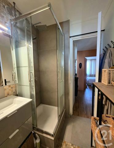 Appartement T2 à vendre  2 pièces - 49 m 2   VILLEURBANNE  - 69