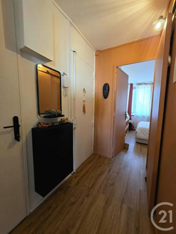 Appartement T2 à vendre  2 pièces - 49 m 2   VILLEURBANNE  - 69