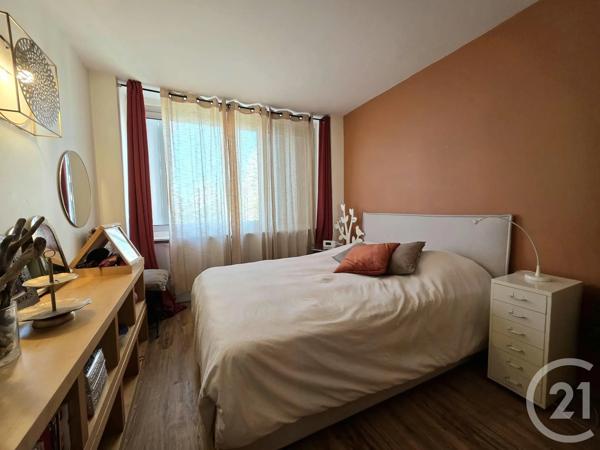 Appartement T2 à vendre  2 pièces - 49 m 2   VILLEURBANNE  - 69