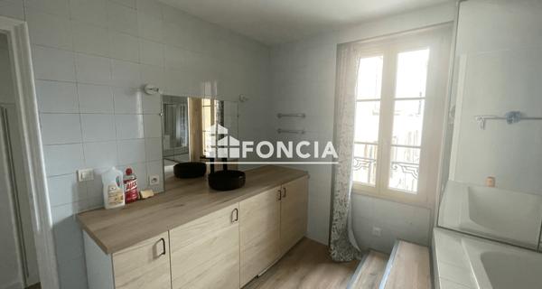 Location Appartement meublé 2 pièces 57 m² - Romans-sur-isère 26100