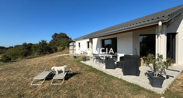 Location Maison 4 pièces 99.09 m² - Plats 07300