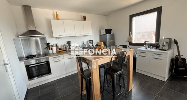 Location Maison 4 pièces 99.09 m² - Plats 07300