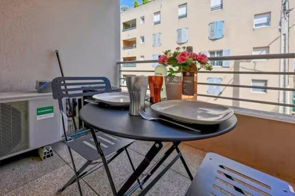 Type2 climatisé terrasse 2 parking en sous sol