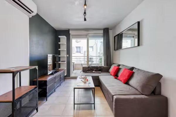 Type2 climatisé terrasse 2 parking en sous sol