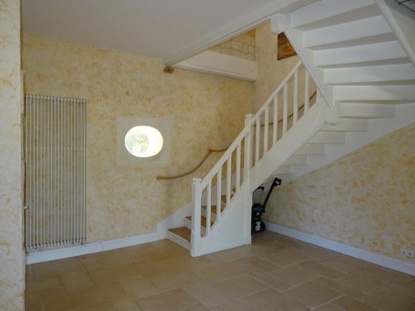 Maison à vendre 8 pièces ROULLET SAINT ESTEPHE (16)