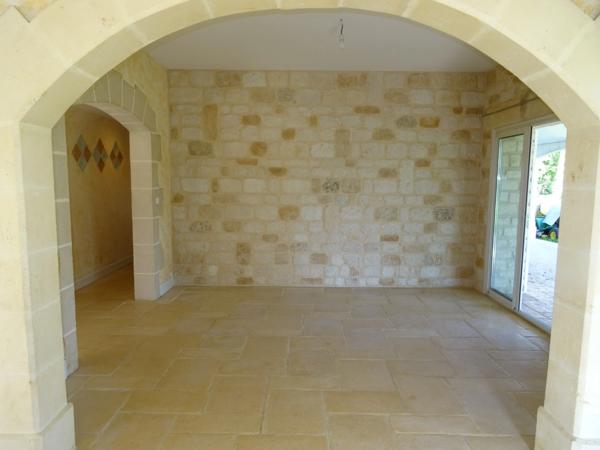 Maison à vendre 8 pièces ROULLET SAINT ESTEPHE (16)