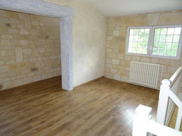 Maison à vendre 8 pièces ROULLET SAINT ESTEPHE (16)