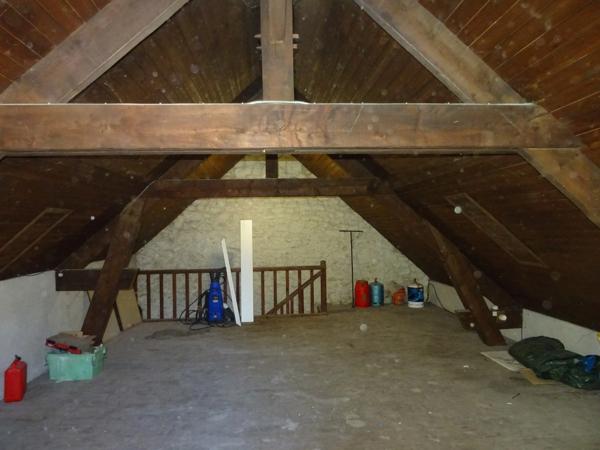 Maison à vendre 8 pièces ROULLET SAINT ESTEPHE (16)