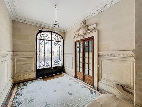 Appartement 3 pièces de 82.83 m² - Saint-Germain-en-Laye