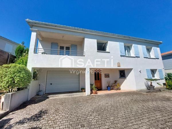 MAISON AVEC UN GRAND GARAGE - 6 PIECES - 150M2 - ROYAN ( 17200)